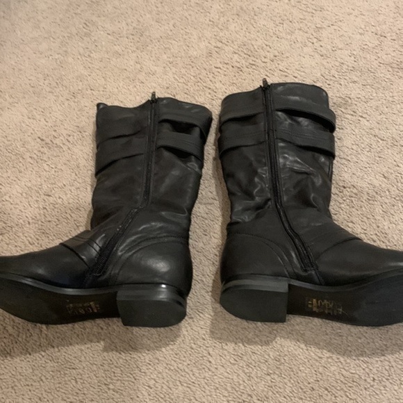 Shoe dazzle size 6 black boots - Picture 4 of 5